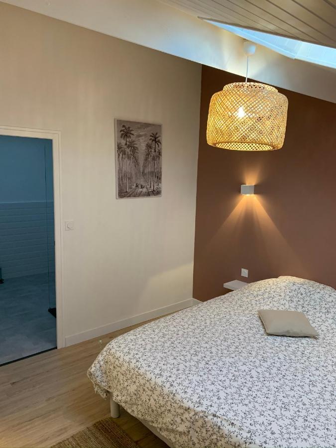 Logement Renove Et Moderne Au Sacre Coeur Шоле Экстерьер фото