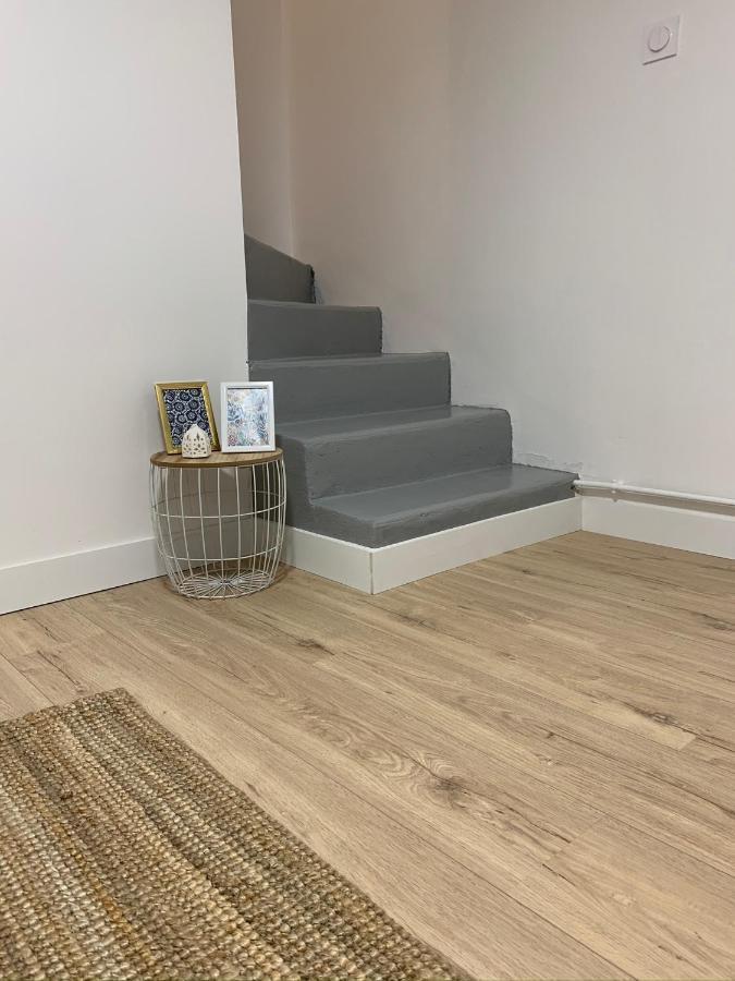 Logement Renove Et Moderne Au Sacre Coeur Шоле Экстерьер фото